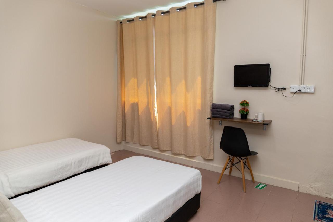 Familia Motel Kangar Exterior photo